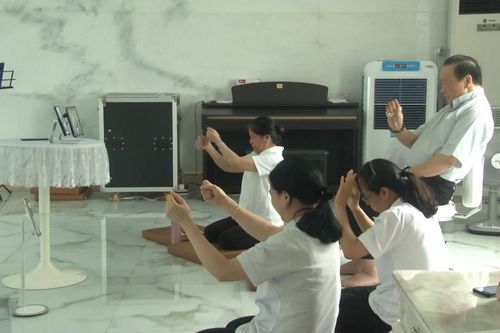 Bài 3: Cộng đồng giáo dân lên án