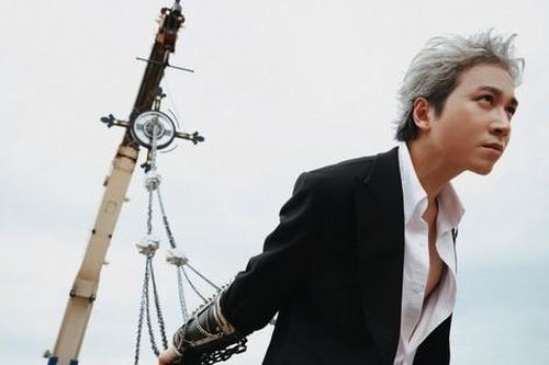 Karik 'khớp nhạc' cùng Only C, giải thoát chính mình khỏi 'mối tình độc hại'
