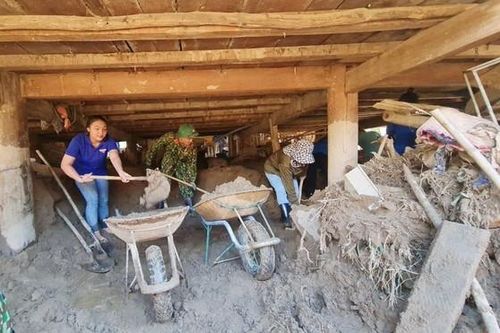 Nghệ An: Hơn 1 năm sau lũ quét, người dân vẫn chưa có khu tái định cư