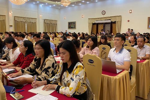 Tập huấn bồi dưỡng kỹ năng tư vấn tâm lý tại cơ sở giáo dục cho giáo viên