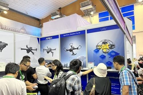 Hơn 200 doanh nghiệp tham dự Triển lãm Quốc tế Điện tử và Thiết bị Thông minh Việt Nam