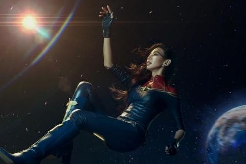 The Marvels: Hoa hậu Thùy Tiên thực hiện bộ ảnh tạo hình nữ siêu nhân anh hùng