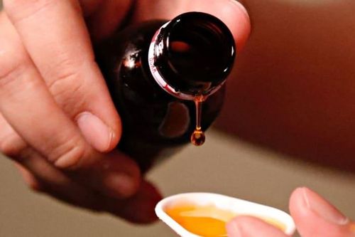 Indonesia bỏ tù giám đốc và ba quản lý trong vụ siro ho gây chết người