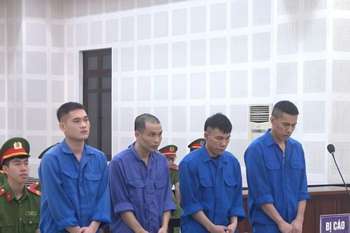 Gây án vì phút nóng giận, 4 công nhân lĩnh 16 năm tù