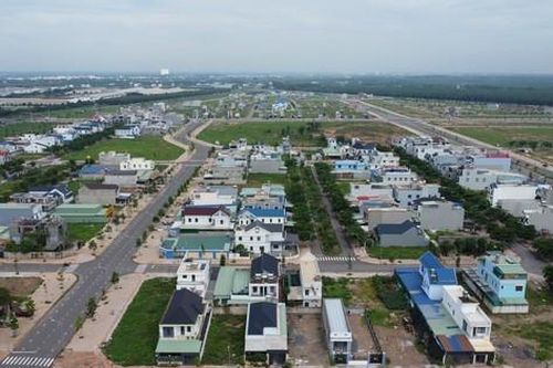 Các đối tượng lừa 'chạy' suất tái định cư dự án sân bay Long Thành ra sao?