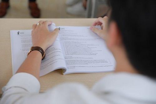 Top 4 trang web tự học IELTS cho người mới bắt đầu