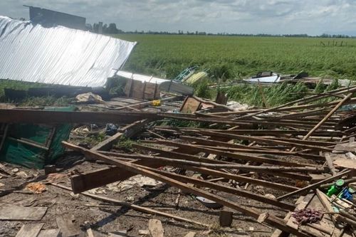 An Giang: Mưa lớn kèm theo dông, làm sập và tốc mái 282 căn nhà