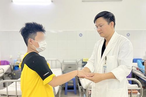 Hội chẩn khẩn Đà Nẵng – TP Hồ Chí Minh trong đêm, cứu sống bệnh nhi bị đột quỵ