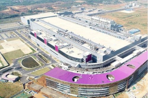 YMTC của Trung Quốc sản xuất chip nhớ tiên tiến nhất thế giới, một 'bước nhảy vọt công nghệ bất ngờ'