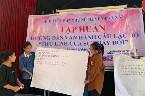 Bát Xát (Lào Cai): Tập huấn CLB Thủ lĩnh của sự thay đổi theo hình thức đa dạng hóa