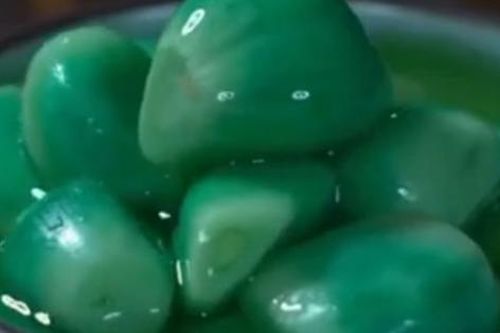 Cách làm tỏi xanh giòn ngon chống ngán tốt và chống viêm hiệu quả