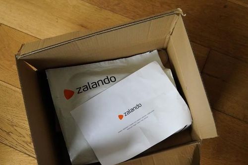 Zalando dự kiến doanh số năm 2023 sẽ giảm do thị trường quần áo cuối năm ảm đạm