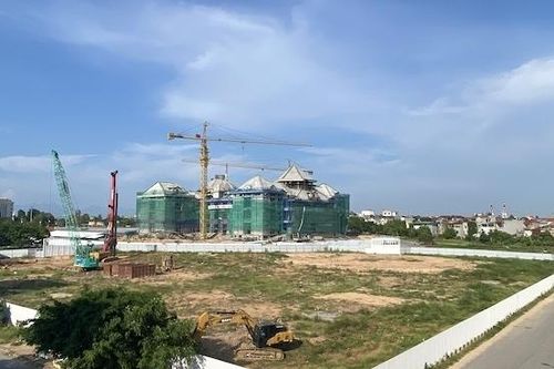 Bất động sản khai phá thị trường mới