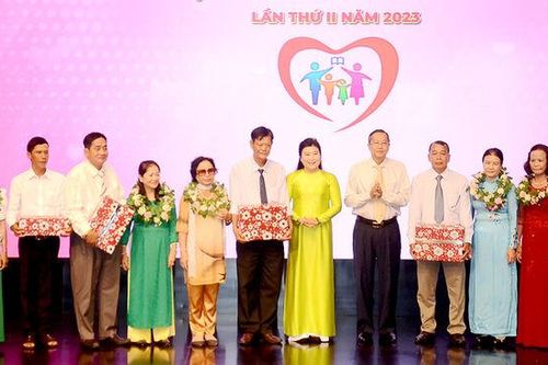 Xây dựng gia đình hạnh phúc