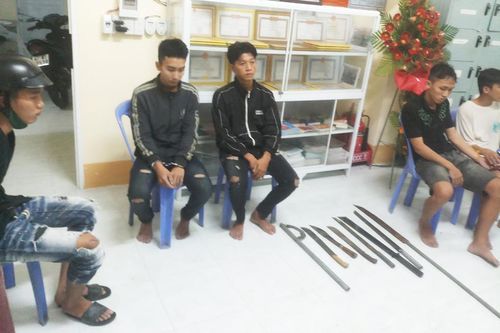 Ngăn chặn kịp thời nhóm thanh niên mang theo hung khí chuẩn bị đánh nhau