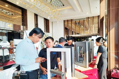 Kinh tế cuối năm vẫn đối diện nhiều thách thức