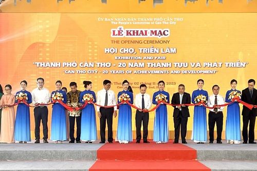 Khai mạc Hội chợ, triển lãm 'Thành phố Cần Thơ - 20 năm thành tựu và phát triển'