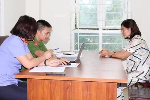 'Thầy bói' lừa đảo chiếm đoạt hơn 1,6 tỷ đồng để đầu tư chứng khoán