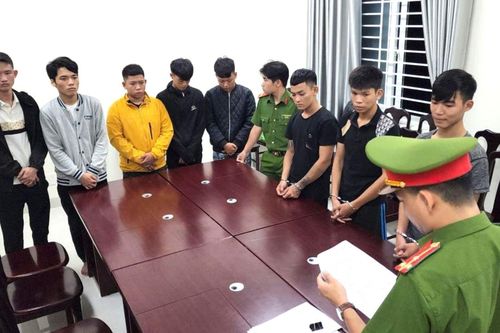 Khởi tố nhóm thanh thiếu niên dàn trận hỗn chiến trong đêm