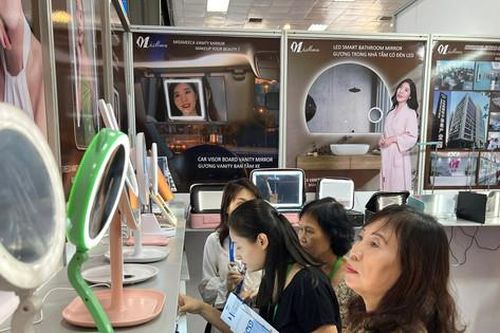 Khai mạc triển lãm quốc tế điện tử và thiết bị thông minh