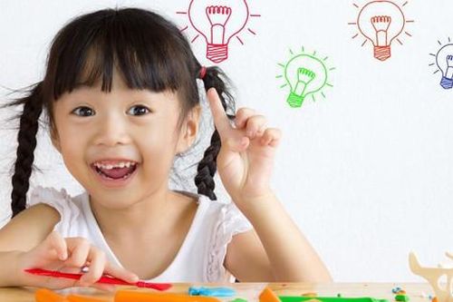 Tiến sĩ tâm lý học của Mỹ: 15 biểu hiện không ngờ từ tuổi ấu thơ chứng tỏ trẻ rất thông minh