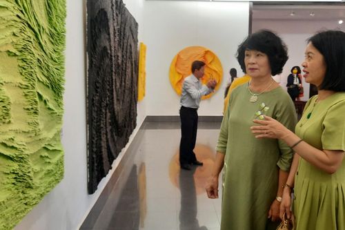 'Hàn Quốc, phóng khoáng và tự do' - triển lãm tranh giới thiệu về xứ sở kim chi