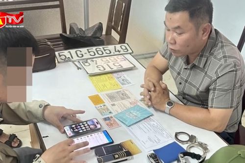 Chân dung đại tá Công an rởm lừa đảo 'chạy án'