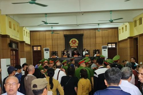 Xét xử vụ án liên quan nguyên Phó Bí thư Tỉnh đoàn Yên Bái: Nhiều bị cáo phủ nhận liên quan Đinh Tiến Hùng