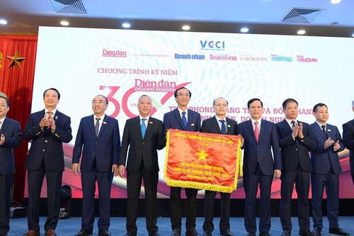 30 năm Diễn đàn Doanh nghiệp tiên phong, sáng tạo và đồng hành