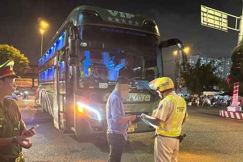 Phát hiện tài xế cùng phụ xe dương tính với chất ma túy ở chợ đầu mối Thủ Đức
