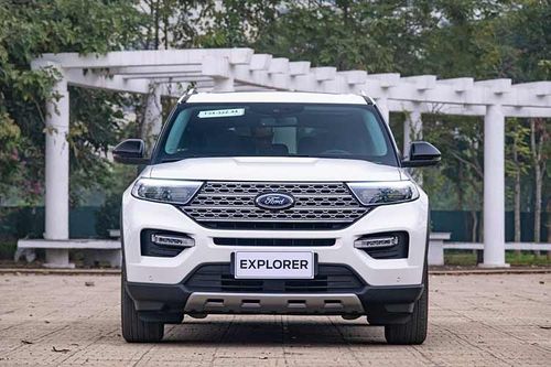 Ford Explorer hơn 2,4 tỷ tại Việt Nam, trang bị 'ăn đứt' xe sang