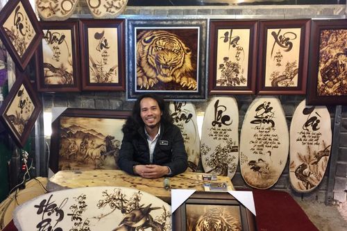 Bút lửa những mùa thông