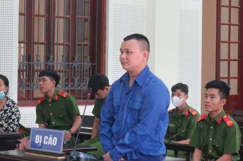 Vào tù vì bán đất 'vịt trời'