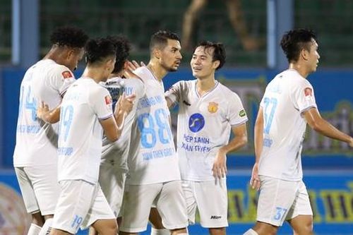 Nhận định Nam Định vs CLB TP.HCM, 18h00 ngày 3/11: Nối dài mạch toàn thắng