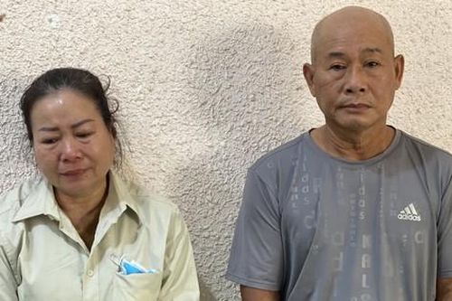 Bắt hai vợ chồng lừa đảo 'đuổi vong trừ tà'