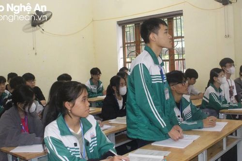 Ngôi trường ở miền Trà Lân lần đầu tiên có 4 thủ khoa kỳ thi học sinh giỏi tỉnh lớp 12