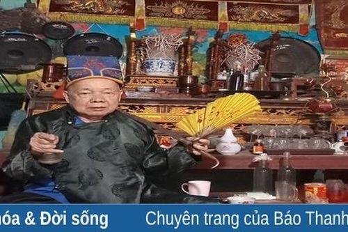 Nghệ nhân giữ mo Mường