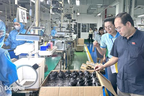 Gỡ 'nút thắt' chính sách cho doanh nghiệp FDI
