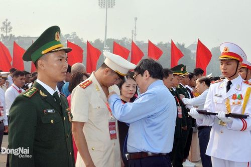 Đại úy cứu 4 người đuối nước Thái Ngô Hiếu là điển hình của Đồng Nai tham dự Chương trình Hồ Chí Minh - Hành trình khát vọng
