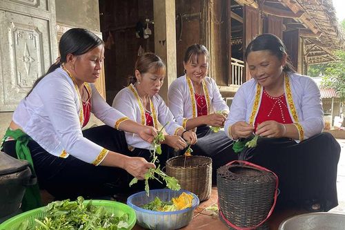 Rau xôi - ẩm thực độc đáo của đồng bào Mường