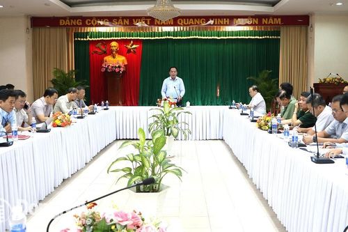 Lãnh đạo các đơn vị hạn chế đi công tác nước ngoài, nghỉ phép để hoàn thành mục tiêu giải ngân vốn đầu tư công