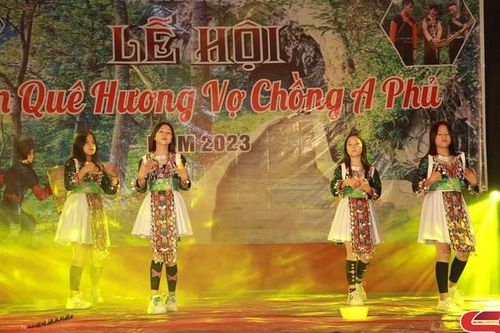 Khai mạc Lễ hội 'Trên quê hương vợ chồng A Phủ' năm 2023