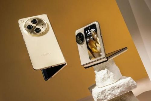 Sôi động thị trường smatphone màn hình gập tại Việt Nam