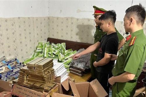 Hà Nội: Triệt phá đường dây buôn bán thuốc lá lậu