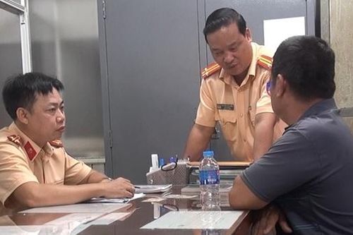 Bác thông tin về người nhảy kênh tự tử vì bị giữ xe ba gác