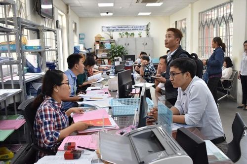 TP.HCM rà soát 'người có quan hệ gia đình' được bổ nhiệm không đúng quy định