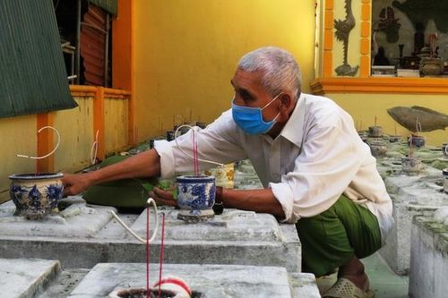 Kỳ bí ngôi đền cổ thờ cá voi ở làng ven biển khu du lịch nổi tiếng miền Bắc