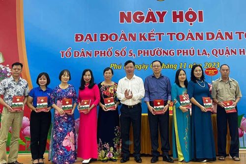 Tổ dân phố 5 Phú La (quận Hà Đông): 100% hộ đạt Gia đình văn hóa