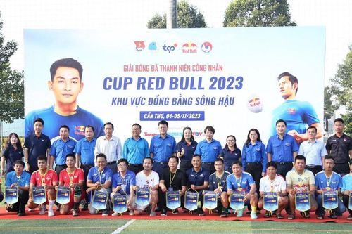 Khai mạc Giải bóng đá Thanh niên công nhân Cup Red Bull 2023 khu vực Đồng bằng Sông Hậu