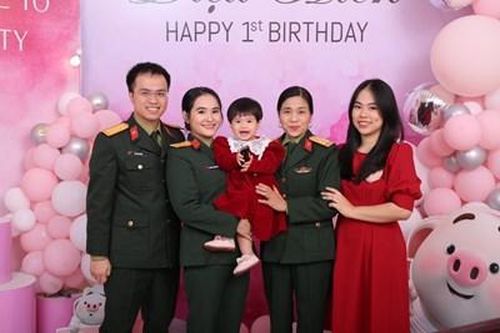 Tự nhủ mình phải mạnh mẽ đứng lên